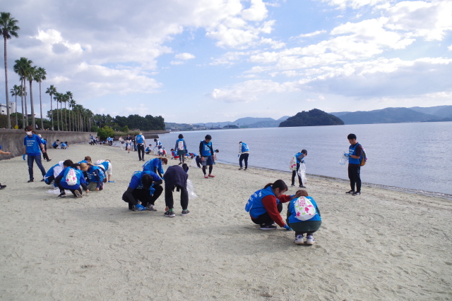 長崎のみんなと。きれいな海を未来に残そう！ガラスの砂浜で大村湾をキラキラに！ | TOYOTATOYOTA SOCIAL FES!!(トヨタ  ソーシャルフェス)